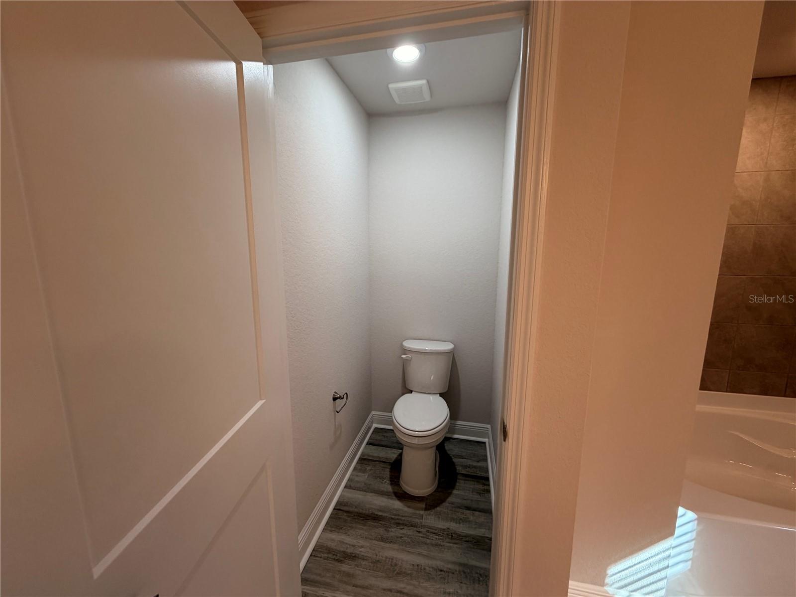 445 ALVINA AVE, LAKE WALES, FL, 33853