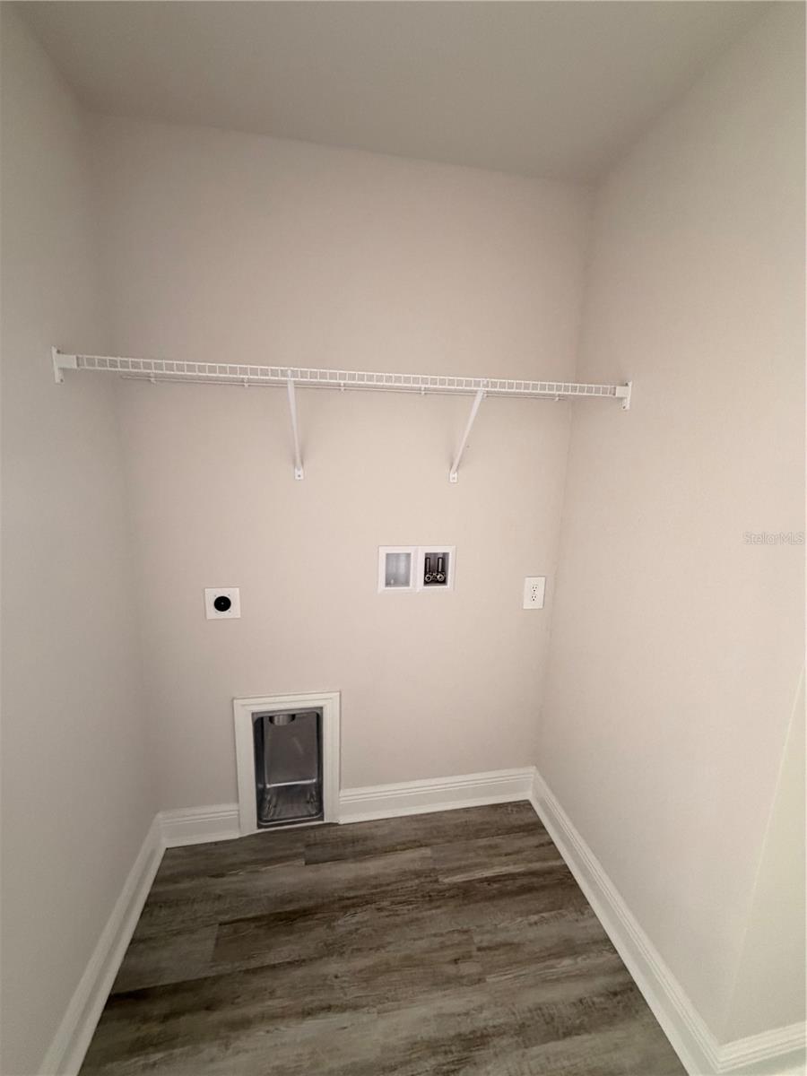 445 ALVINA AVE, LAKE WALES, FL, 33853