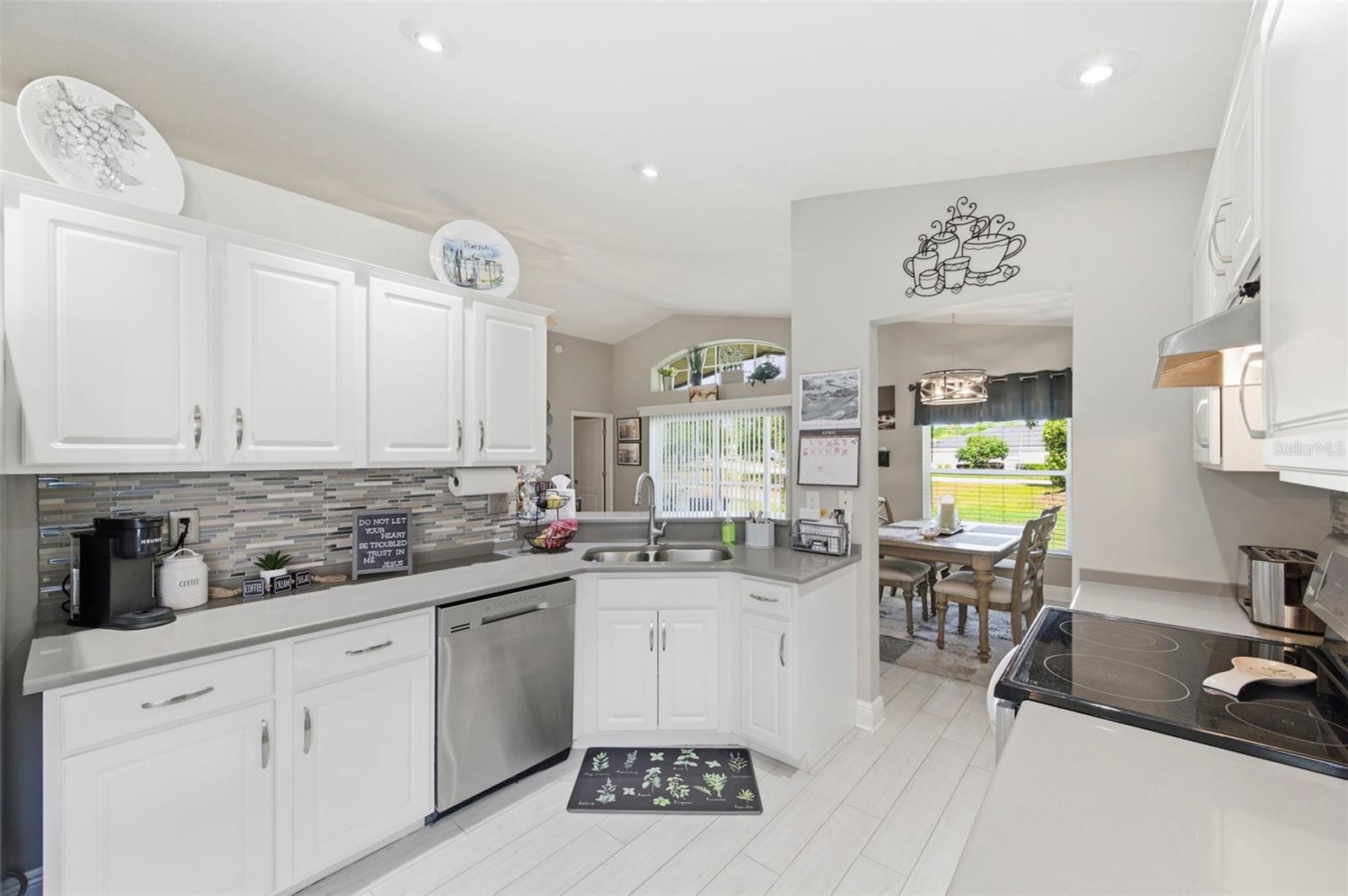 26645 SEA HERO CIR, WESLEY CHAPEL, FL, 33544