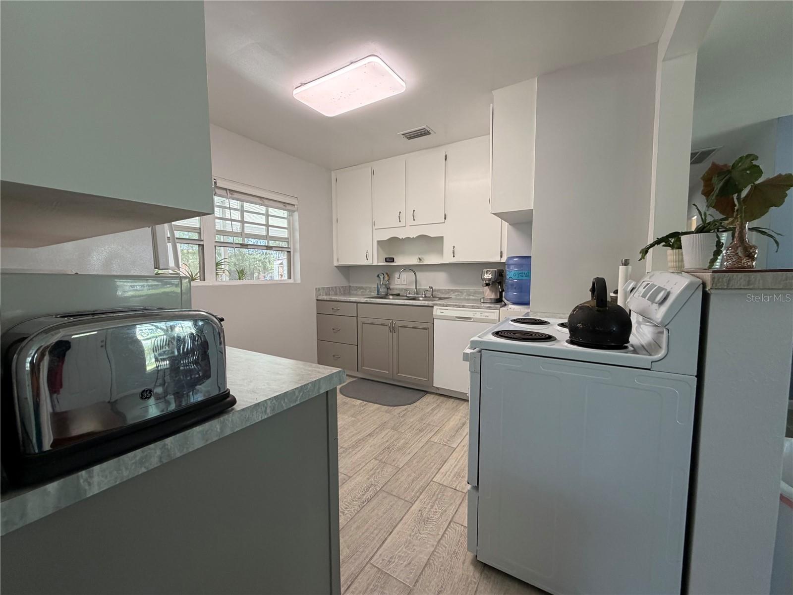 1005 WAYNESVILLE AVE, LAKELAND, FL, 33801