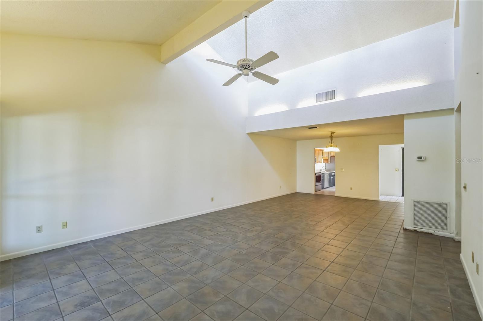 2249 CYPRESS COVE DR #E-3, TAVARES, FL, 32778