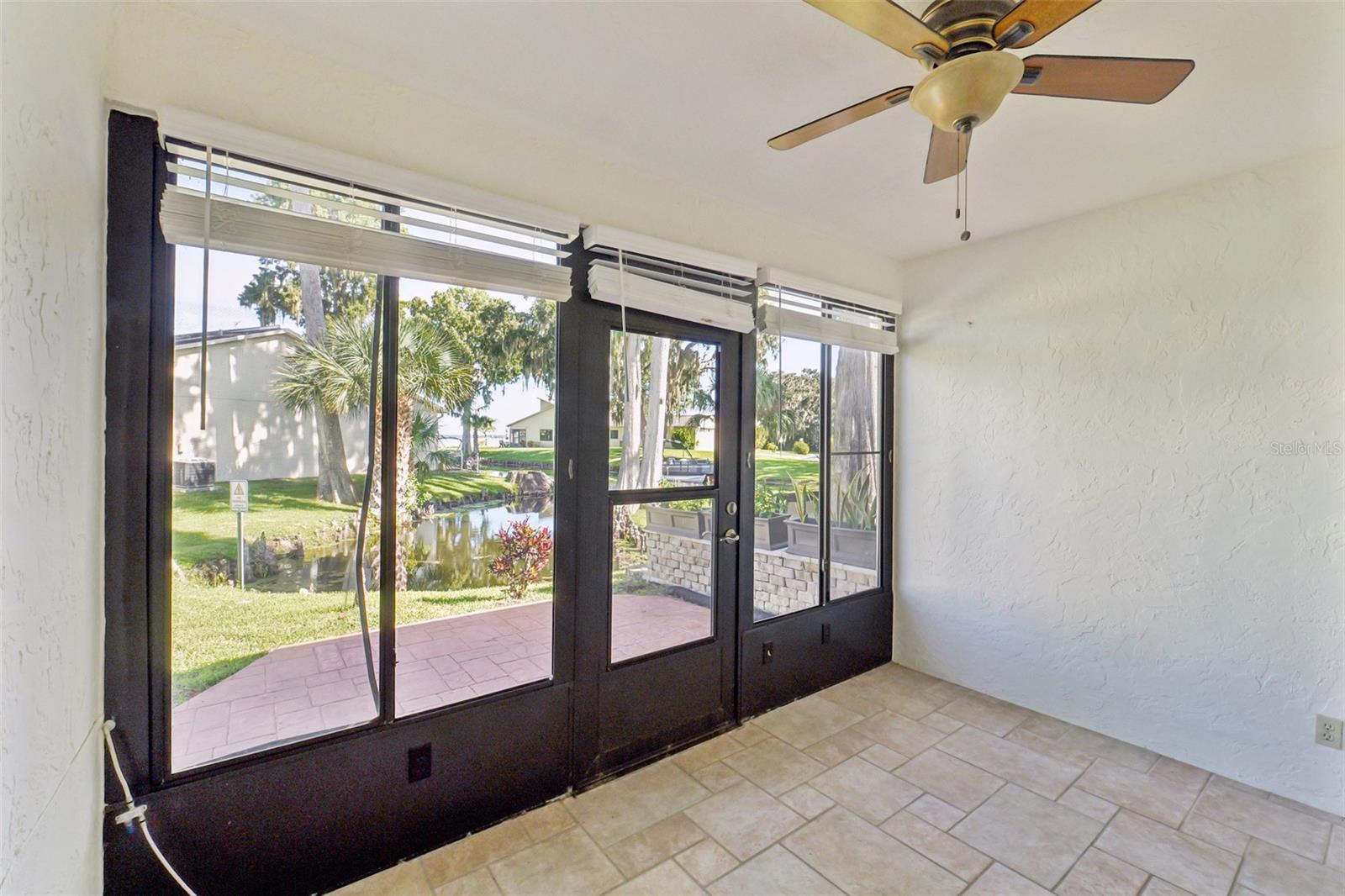 2249 CYPRESS COVE DR #E-3, TAVARES, FL, 32778