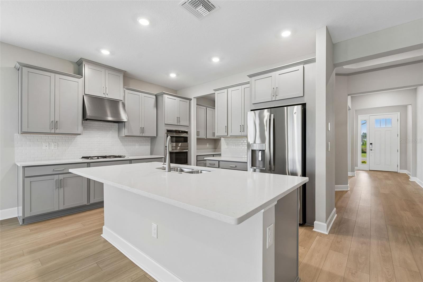 2181 LONGLINER LOOP, WESLEY CHAPEL, FL, 33543