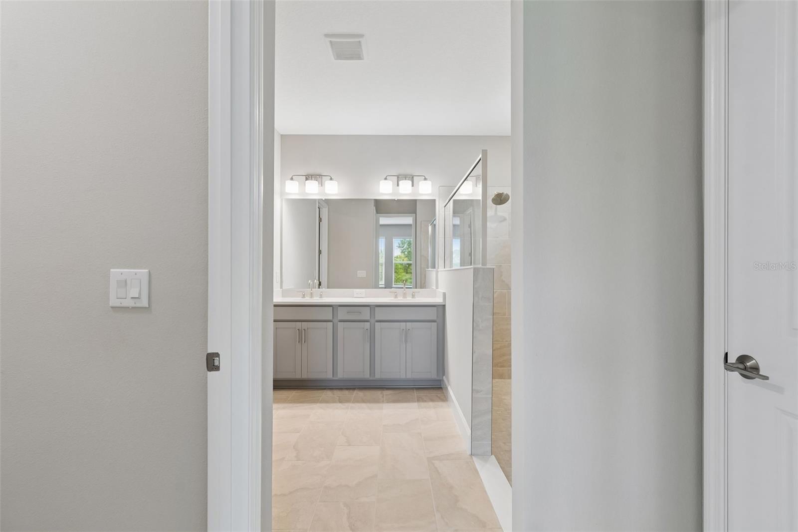 2181 LONGLINER LOOP, WESLEY CHAPEL, FL, 33543