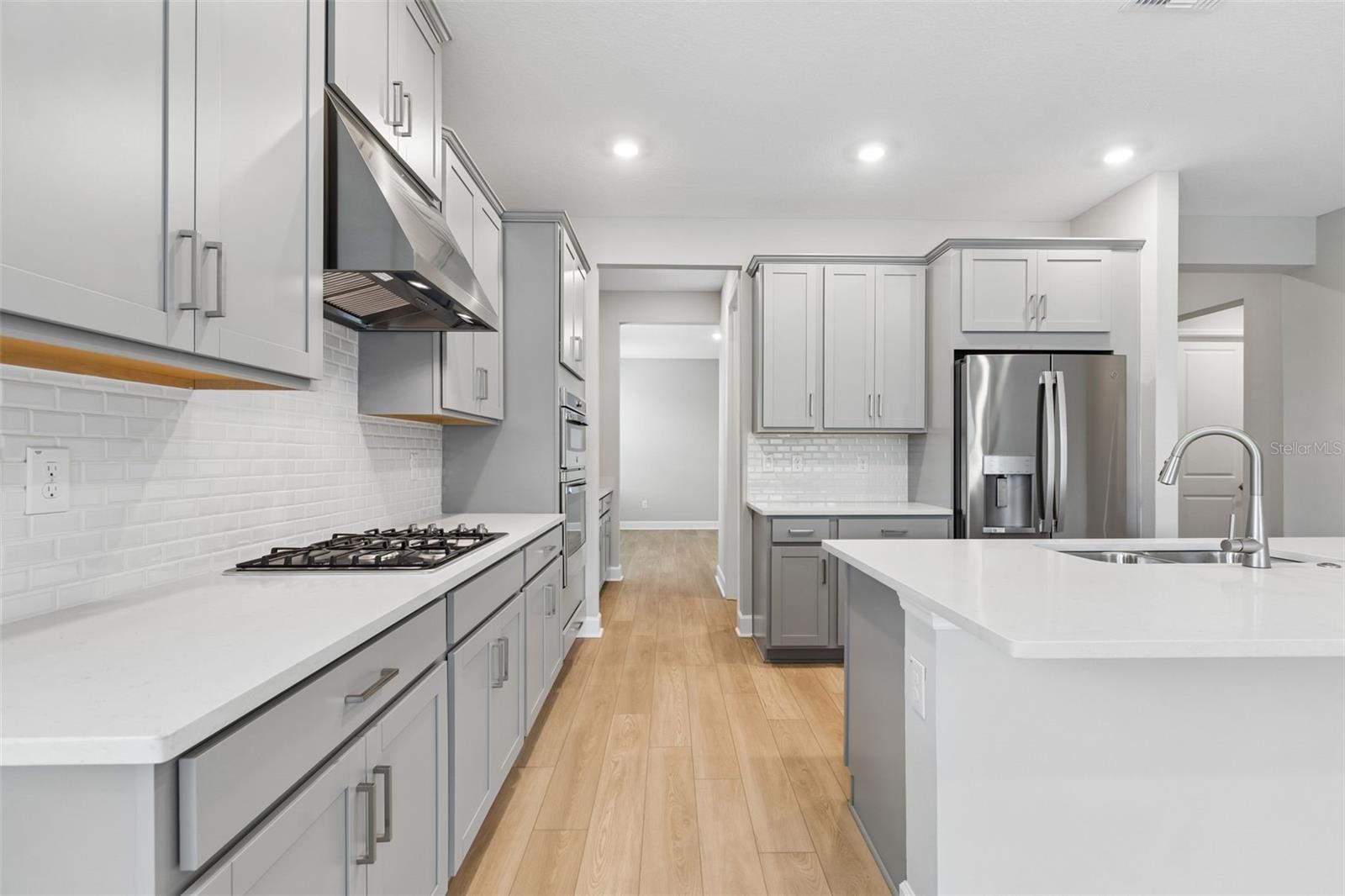 2181 LONGLINER LOOP, WESLEY CHAPEL, FL, 33543