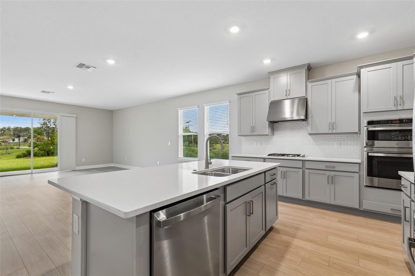 2181 LONGLINER LOOP, WESLEY CHAPEL, FL, 33543