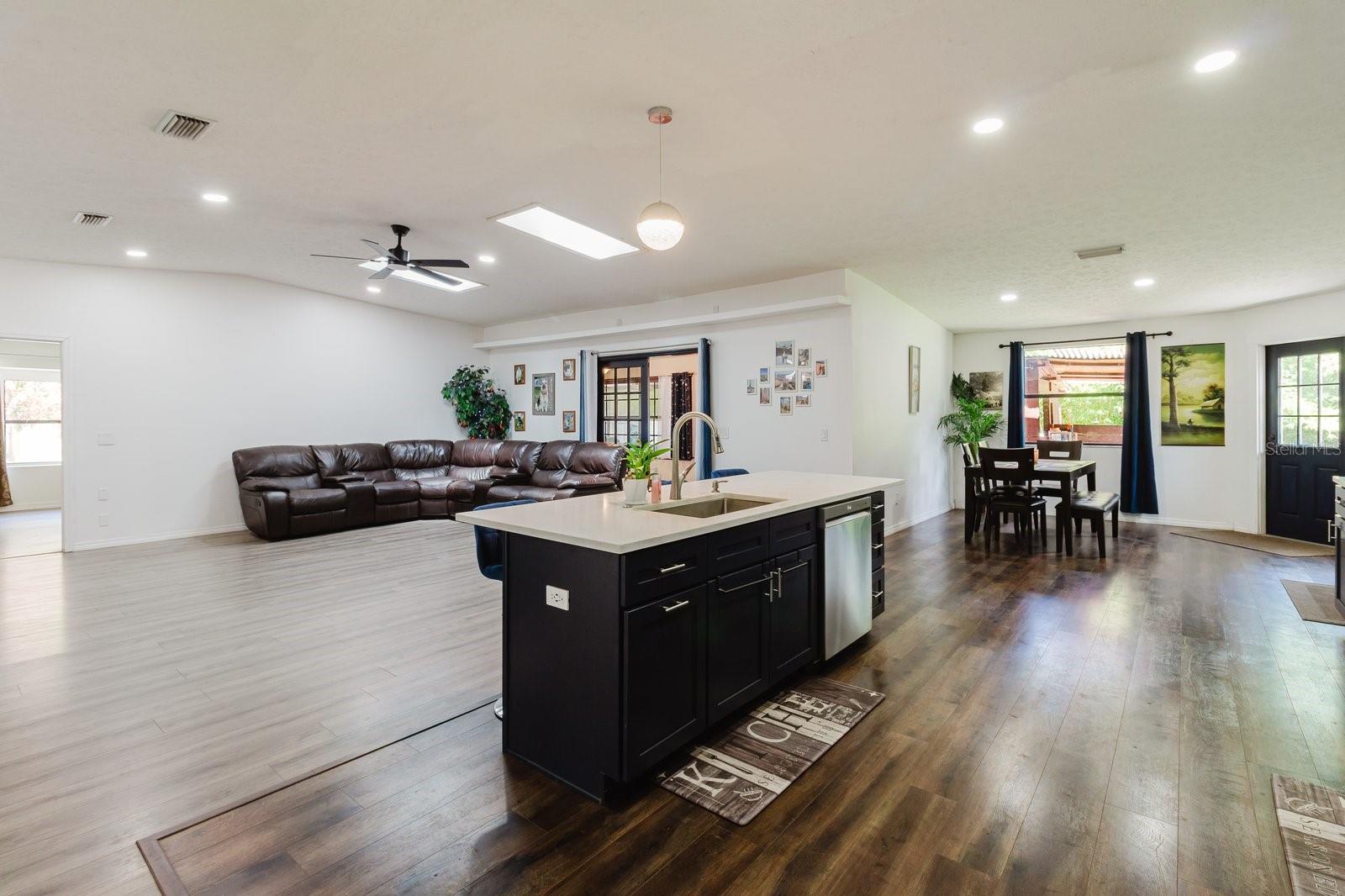 5402 SWALLOW DR, LAND O LAKES, FL, 34639