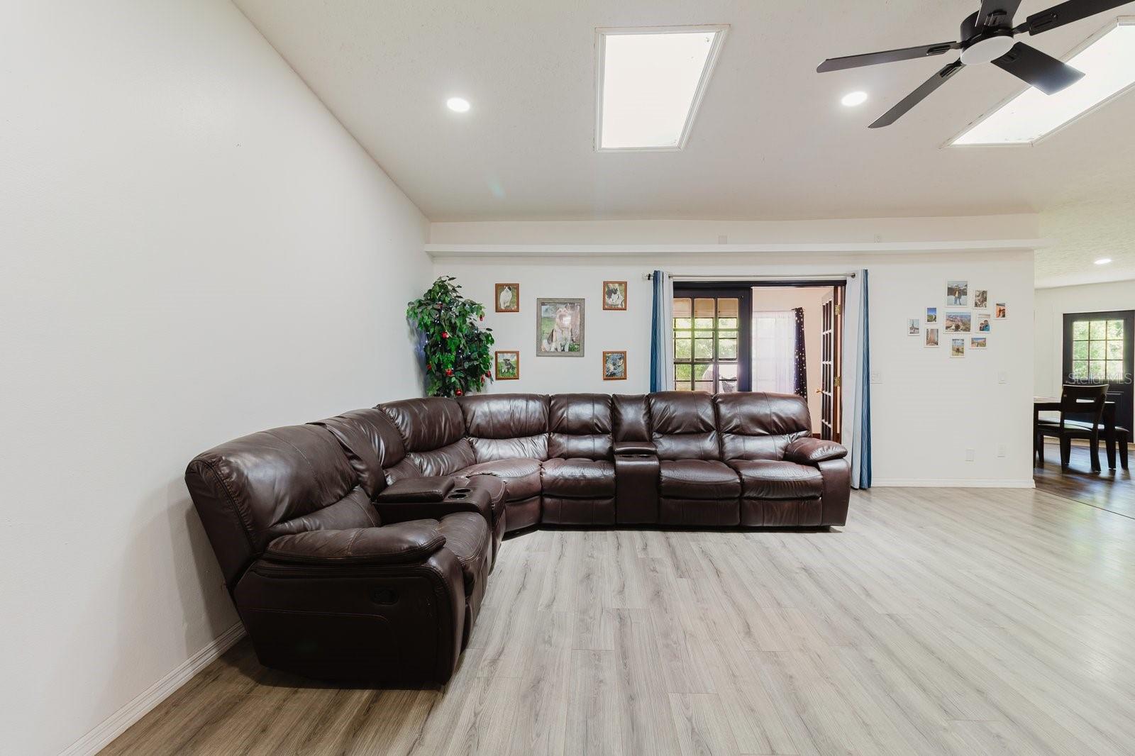 5402 SWALLOW DR, LAND O LAKES, FL, 34639