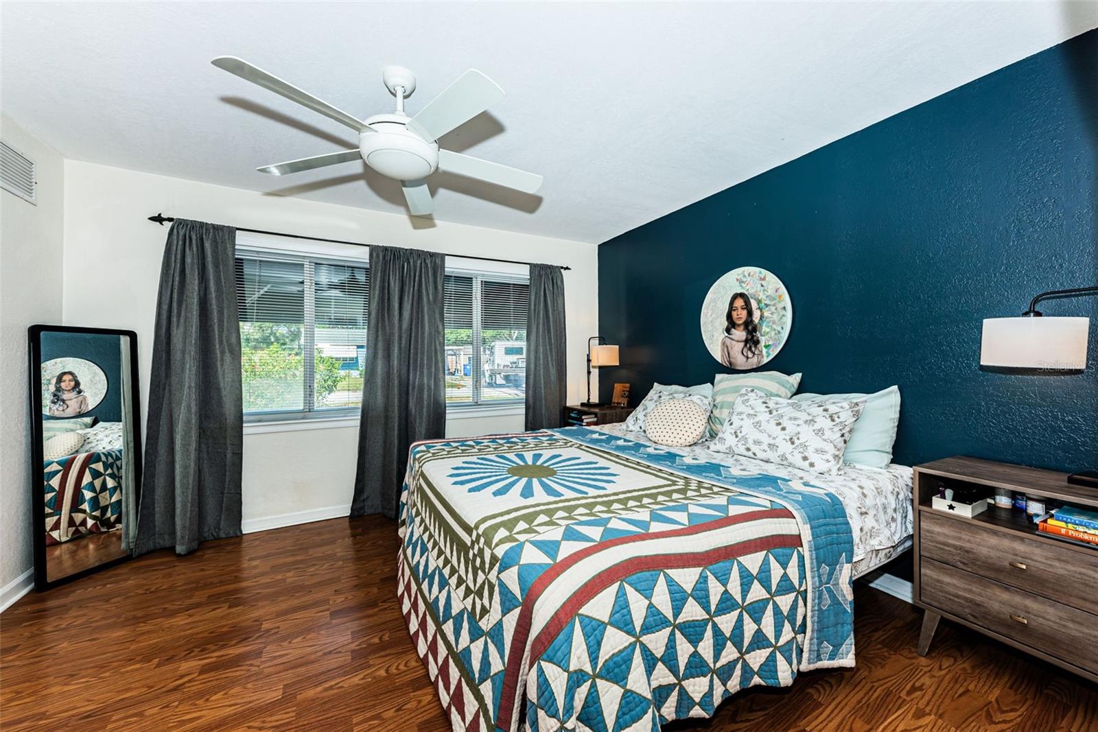 7101 13TH ST N, ST PETERSBURG, FL, 33702