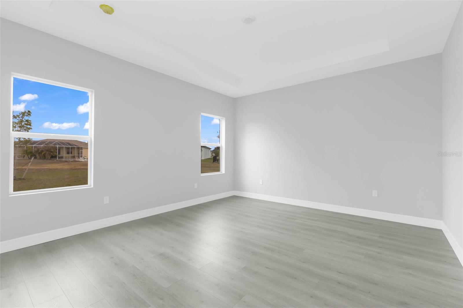 405 LOVELAND BLVD, PORT CHARLOTTE, FL, 33954