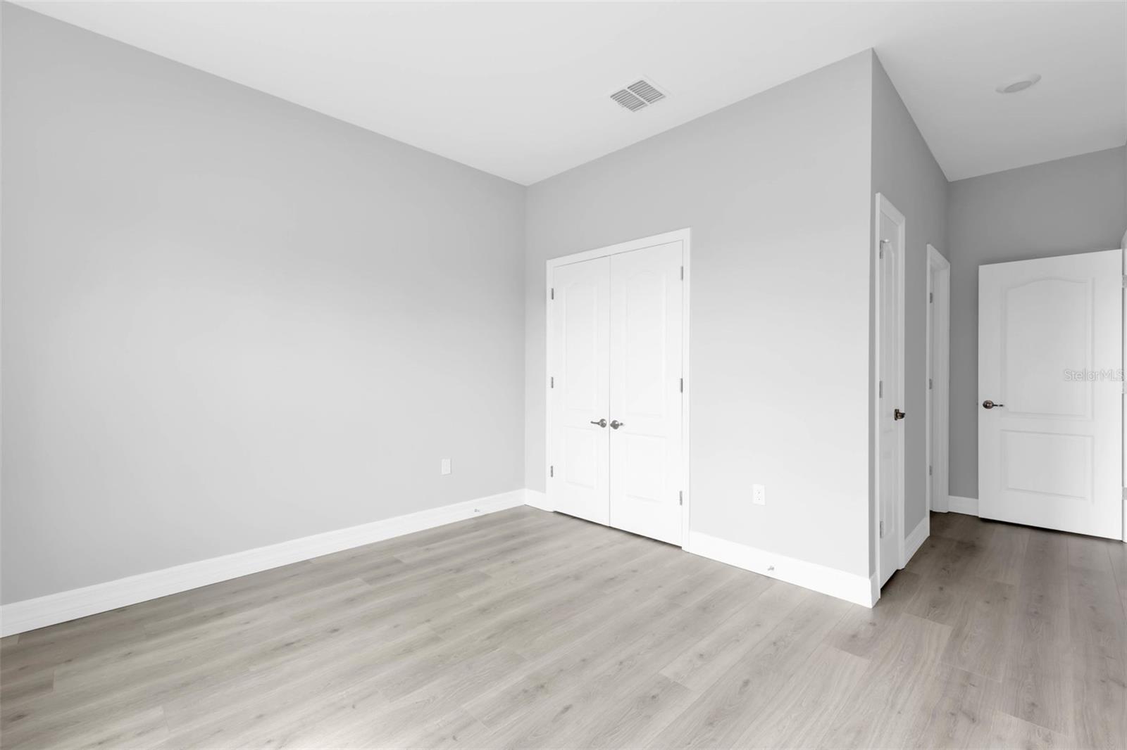 405 LOVELAND BLVD, PORT CHARLOTTE, FL, 33954