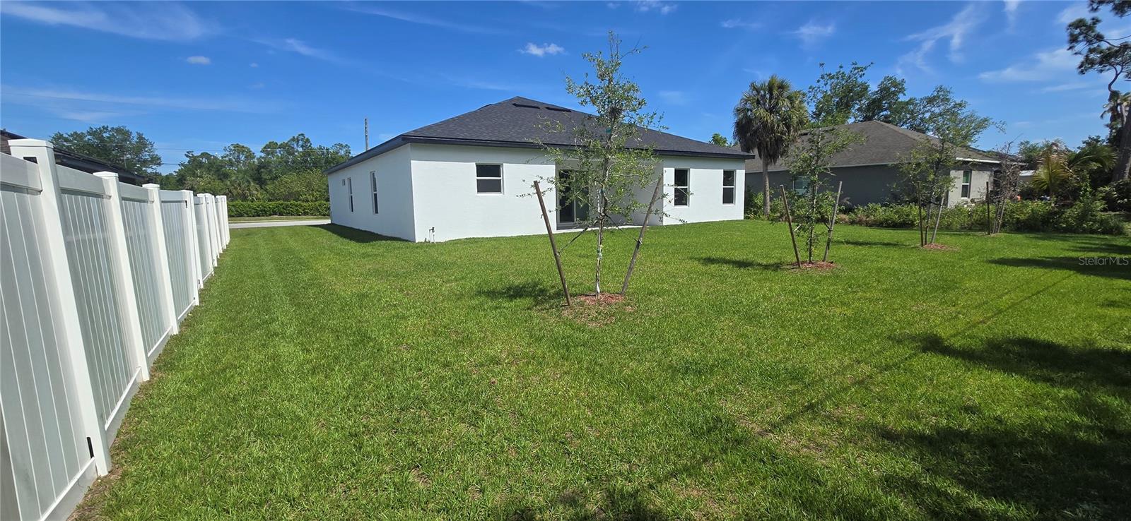 405 LOVELAND BLVD, PORT CHARLOTTE, FL, 33954