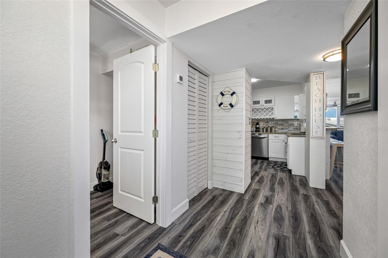 5701 BAHIA DEL MAR CIR #408, ST PETERSBURG, FL, 33715