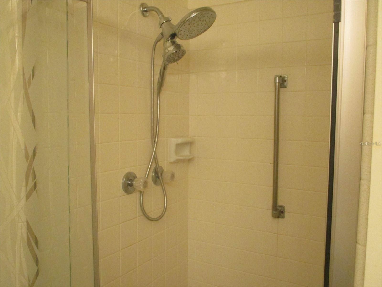 511 FINSBURY CIR #B, SUN CITY CENTER, FL, 33573