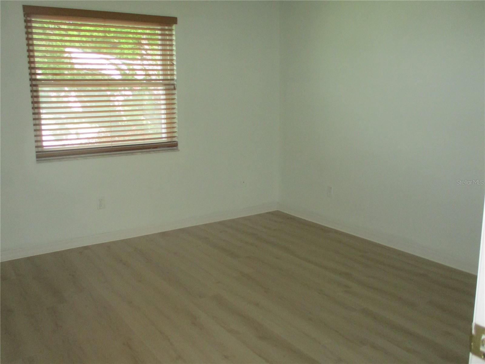 511 FINSBURY CIR #B, SUN CITY CENTER, FL, 33573