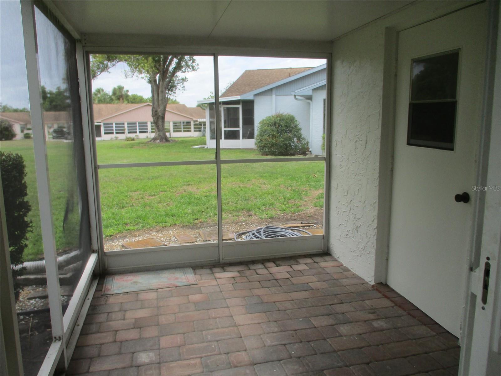 511 FINSBURY CIR #B, SUN CITY CENTER, FL, 33573