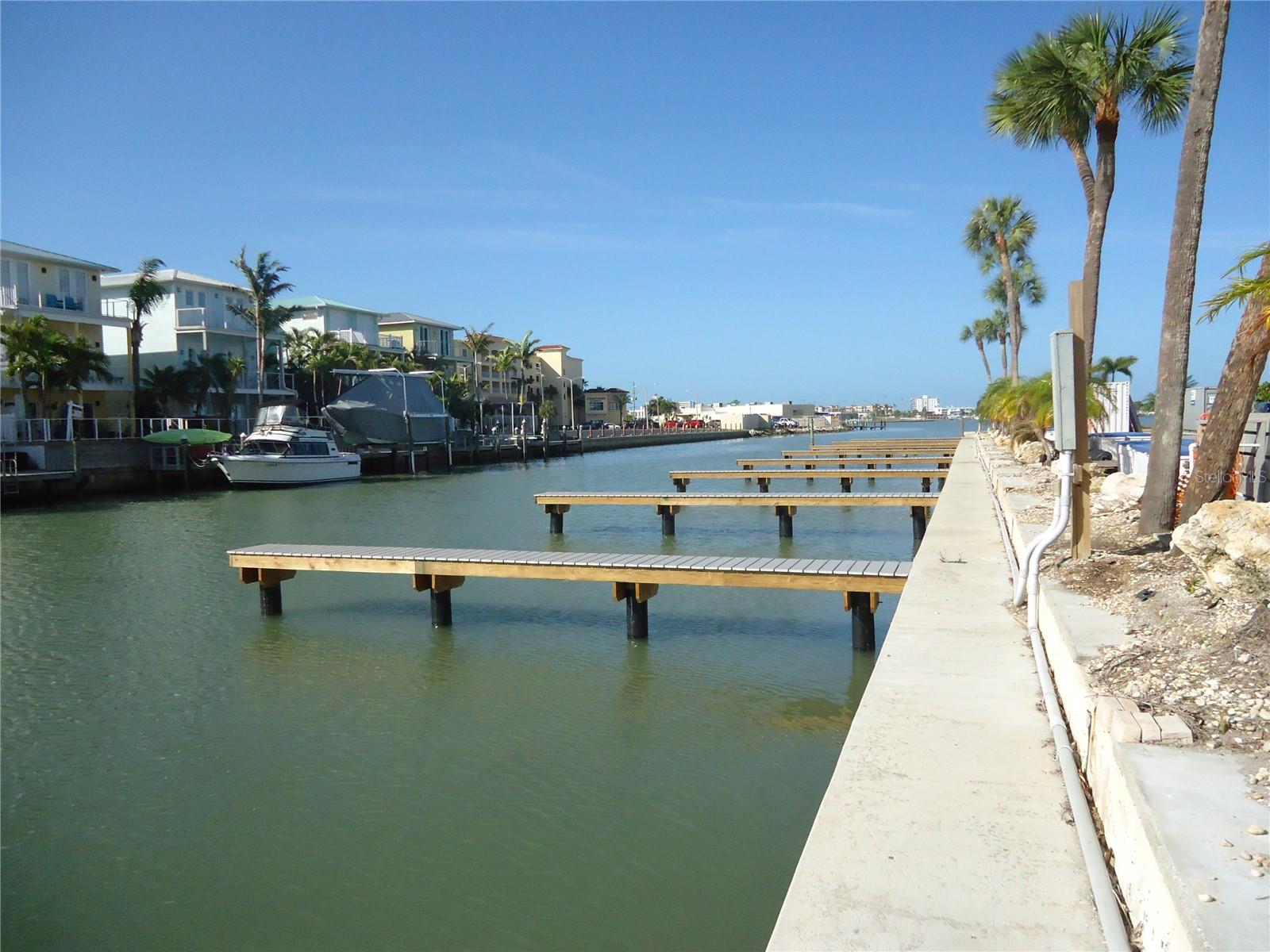 4550 COVE CIR #405, MADEIRA BEACH, FL, 33708