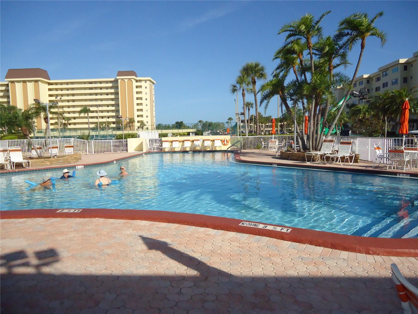 4550 COVE CIR #405, MADEIRA BEACH, FL, 33708