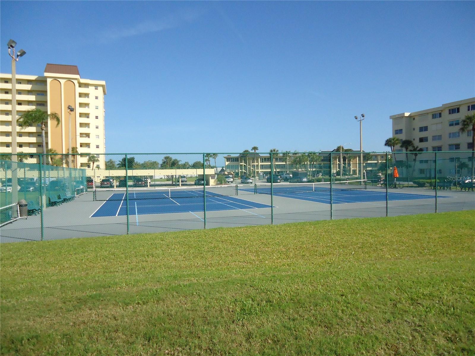 4550 COVE CIR #405, MADEIRA BEACH, FL, 33708