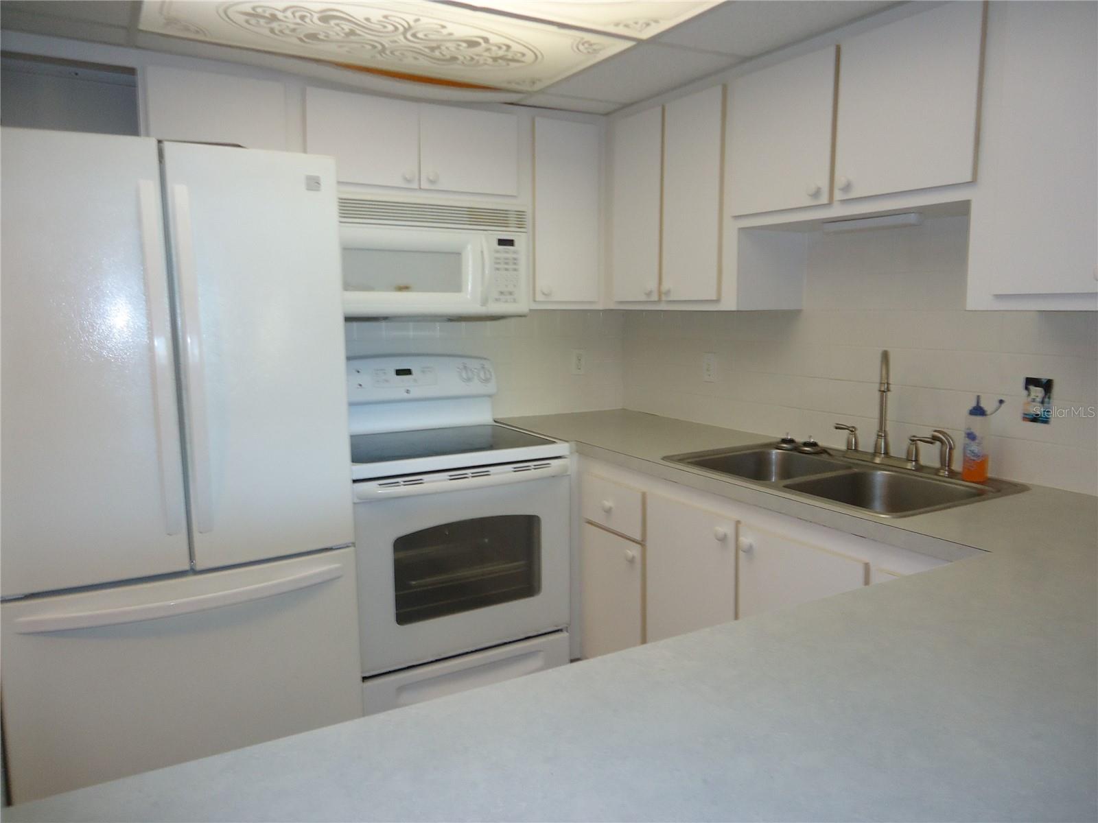 4550 COVE CIR #405, MADEIRA BEACH, FL, 33708