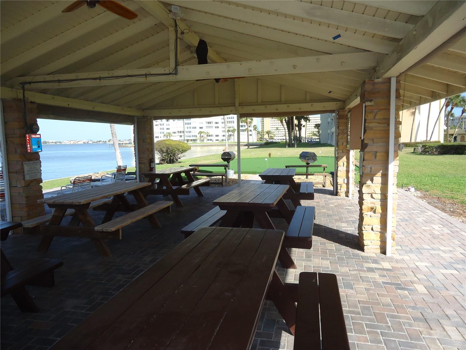 4550 COVE CIR #405, MADEIRA BEACH, FL, 33708