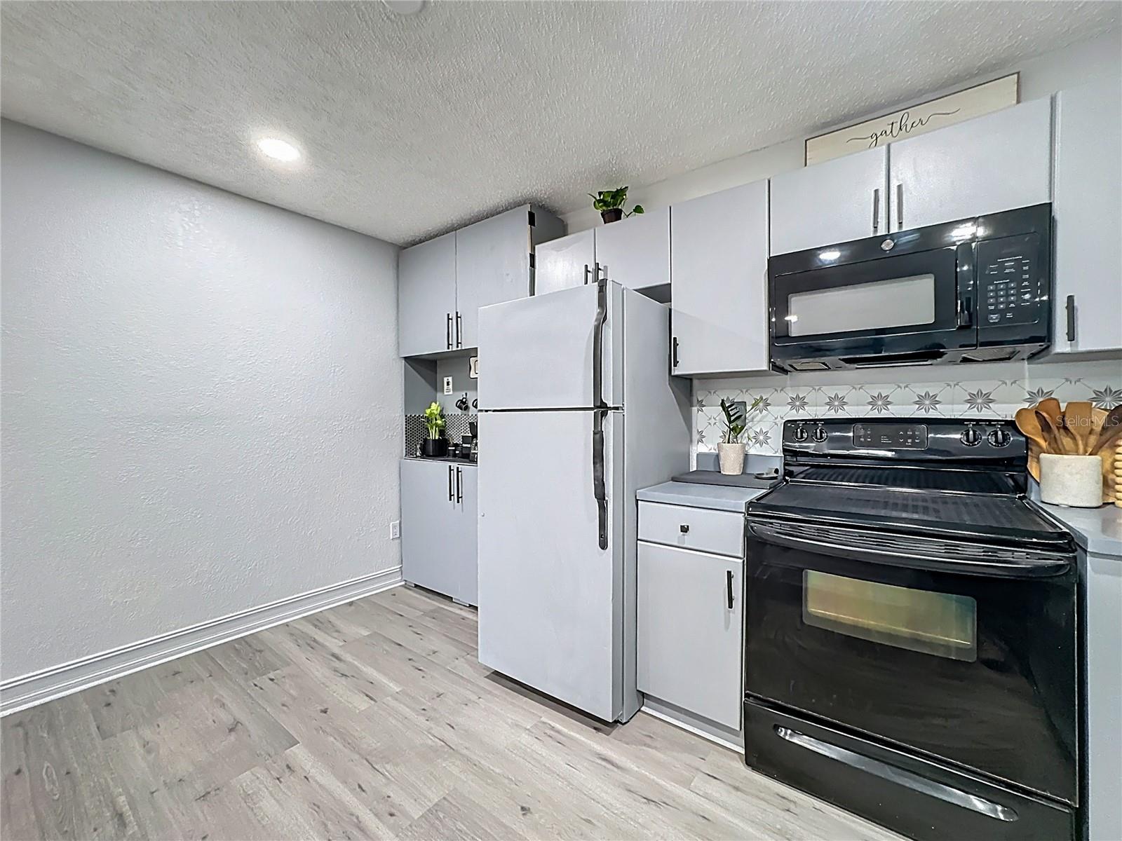 21027 VOYAGER BLVD #3, LAND O LAKES, FL, 34638