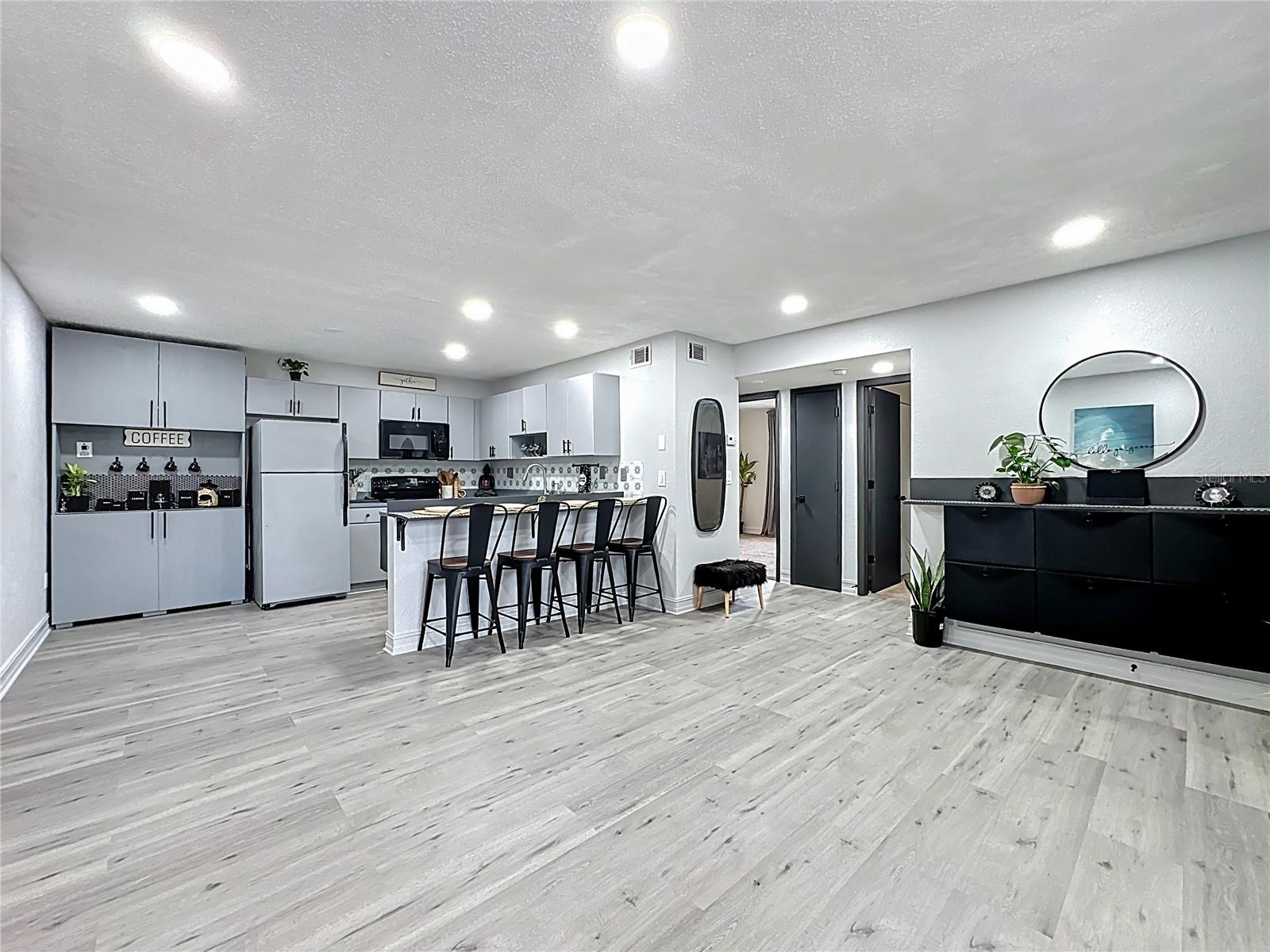 21027 VOYAGER BLVD #3, LAND O LAKES, FL, 34638