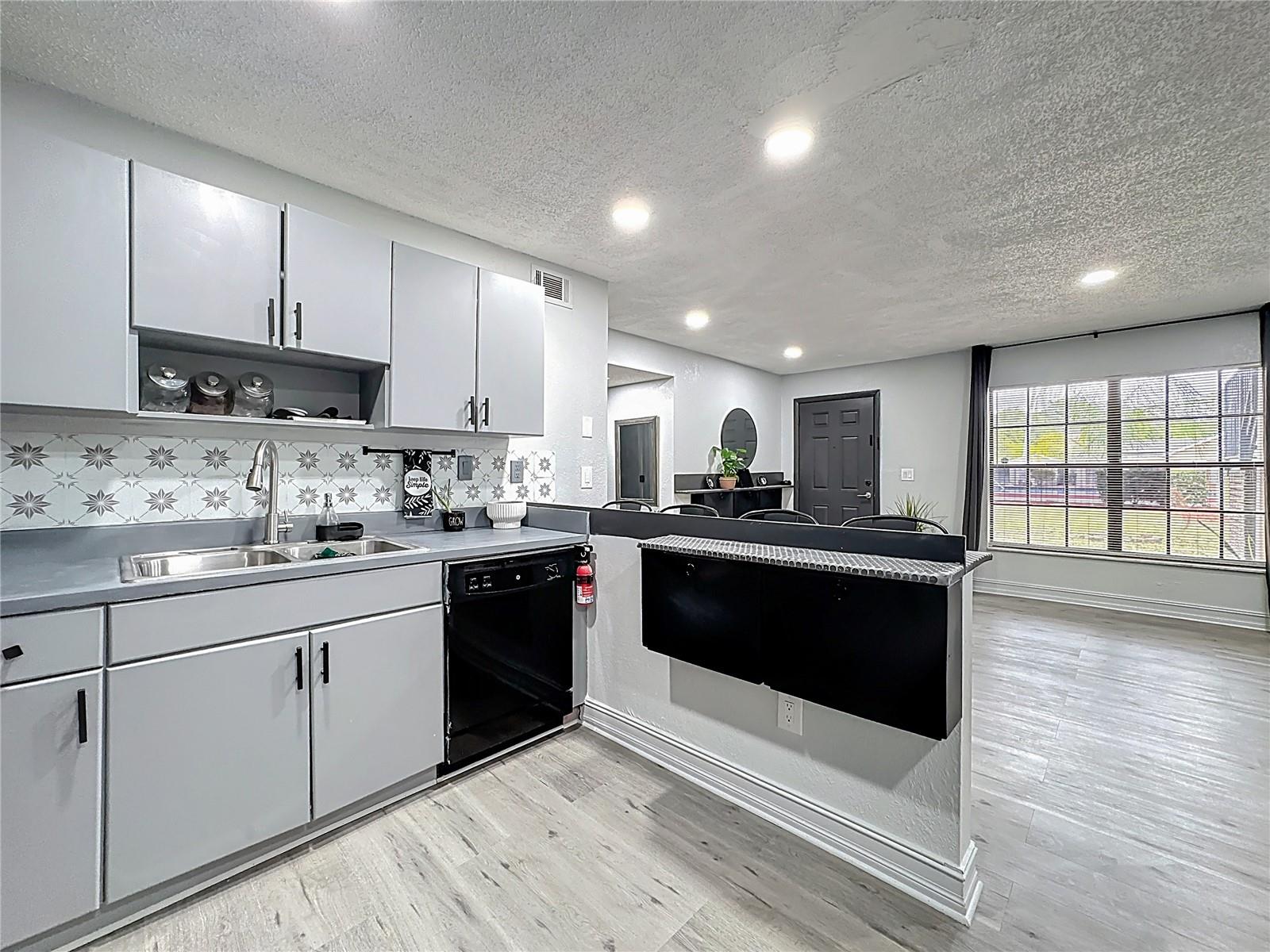 21027 VOYAGER BLVD #3, LAND O LAKES, FL, 34638