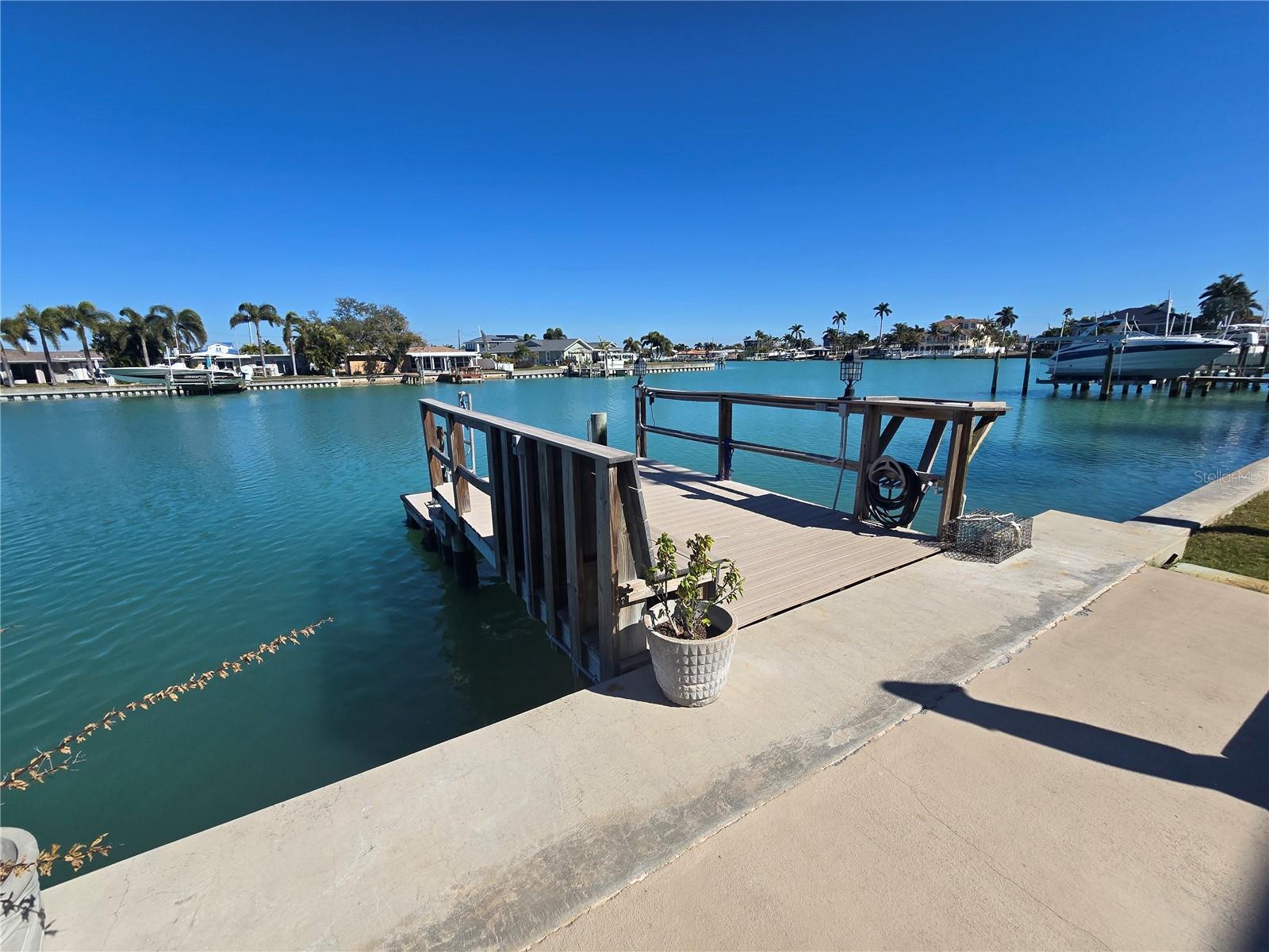 11655 3RD ST E #8, TREASURE ISLAND, FL, 33706