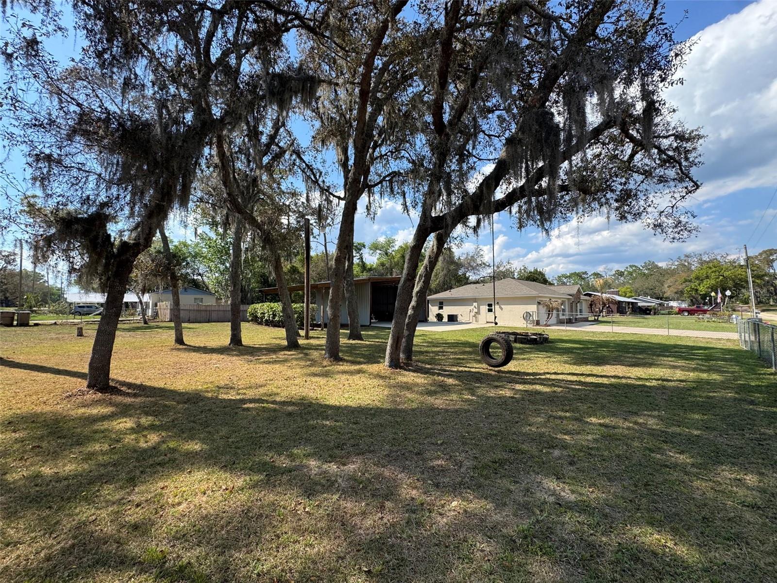 40751 W 4TH AVE, UMATILLA, FL, 32784