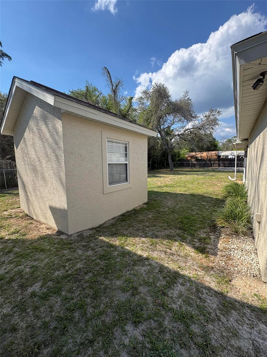 40751 W 4TH AVE, UMATILLA, FL, 32784