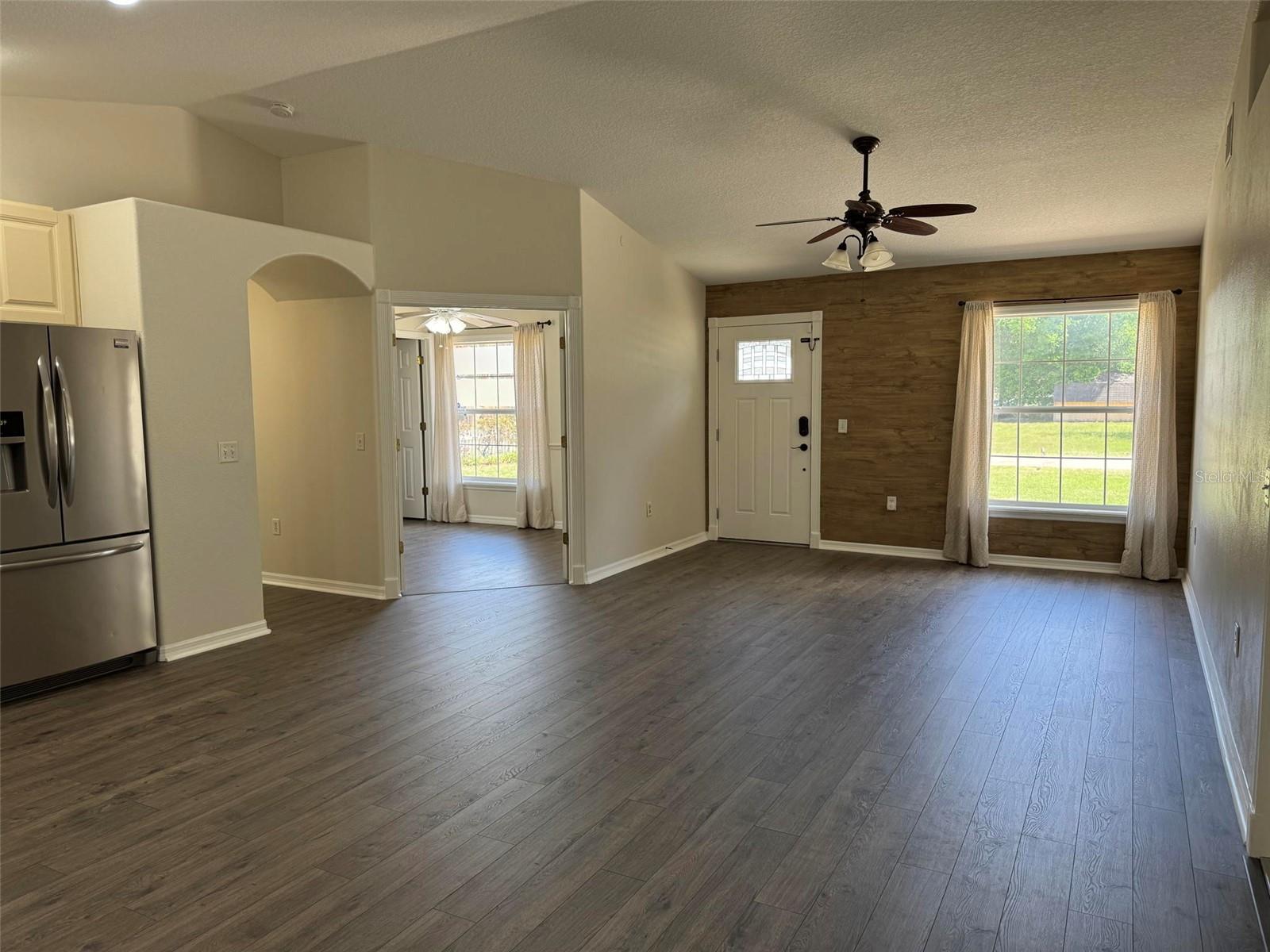 40751 W 4TH AVE, UMATILLA, FL, 32784