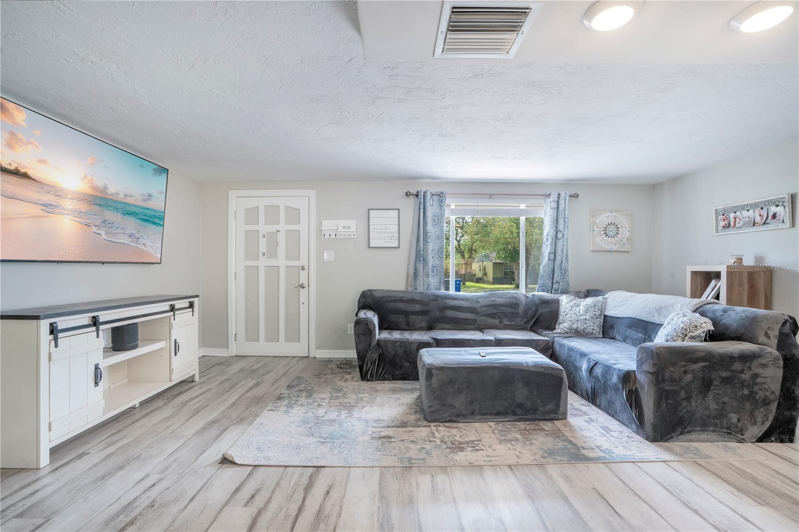 391 N WALTON AVE, TARPON SPRINGS, FL, 34689