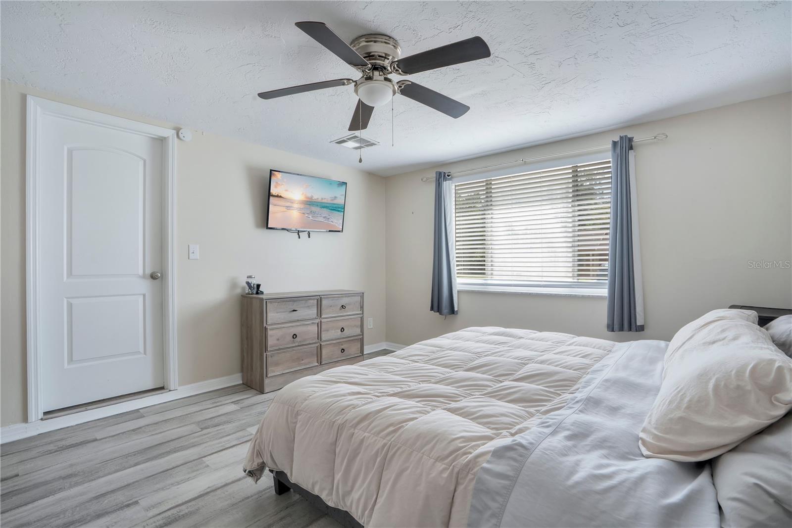 391 N WALTON AVE, TARPON SPRINGS, FL, 34689