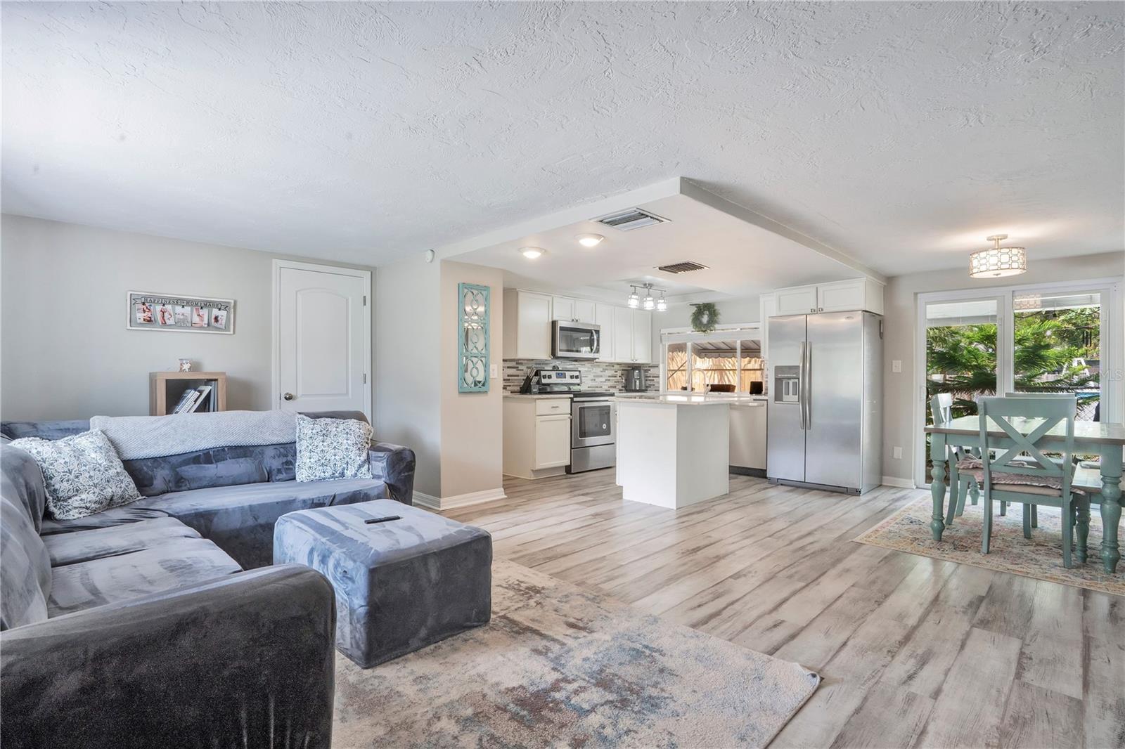 391 N WALTON AVE, TARPON SPRINGS, FL, 34689