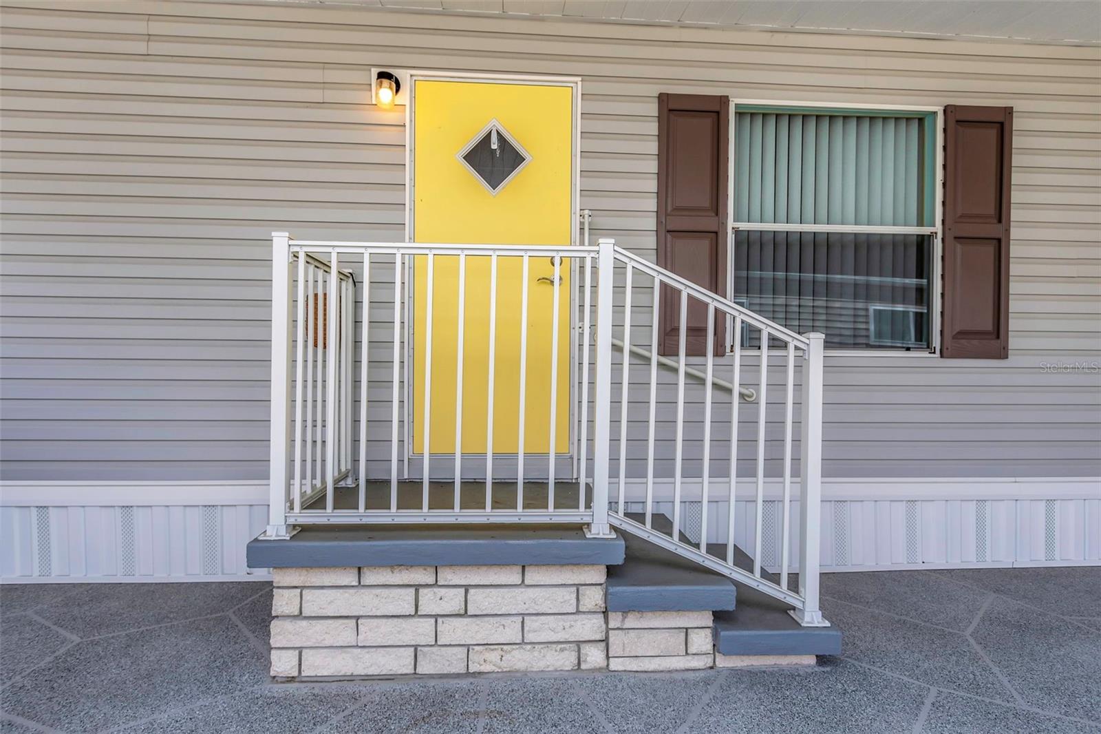 106 THATCH PALM ST W, LARGO, FL, 33770