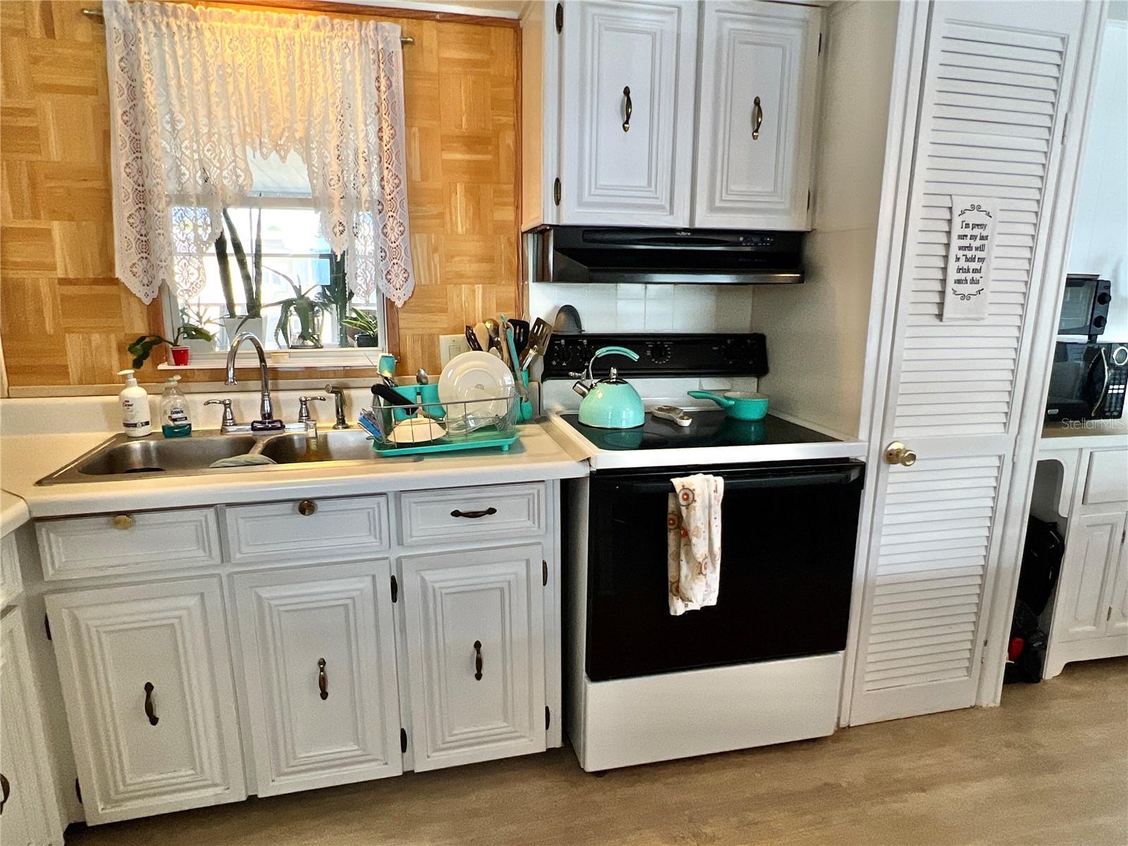 7181 MOUNT HAWTHORNE RD NE #590, ST PETERSBURG, FL, 33702