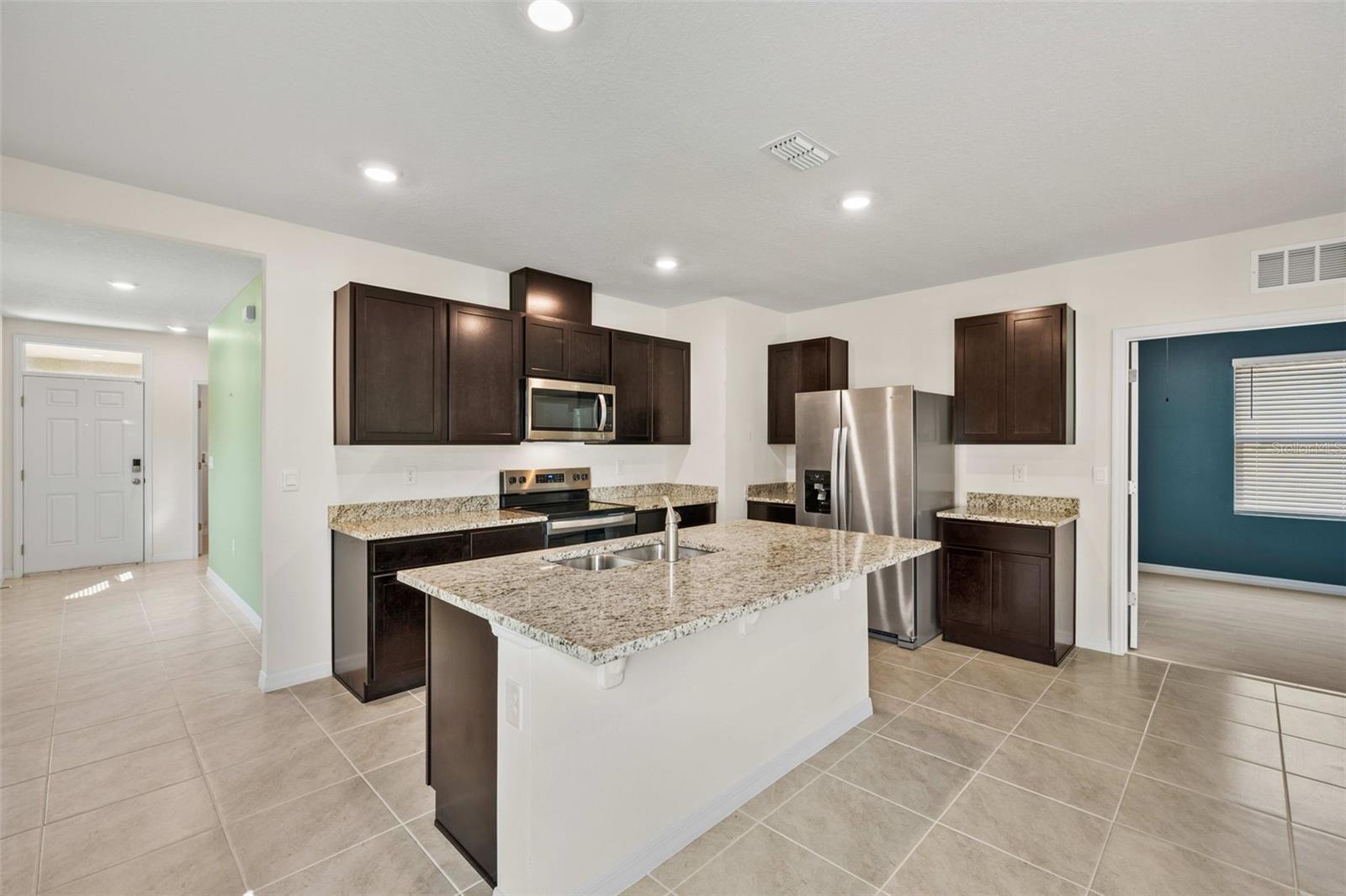 2164 BIG BEND AVE, ORANGE CITY, FL, 32763