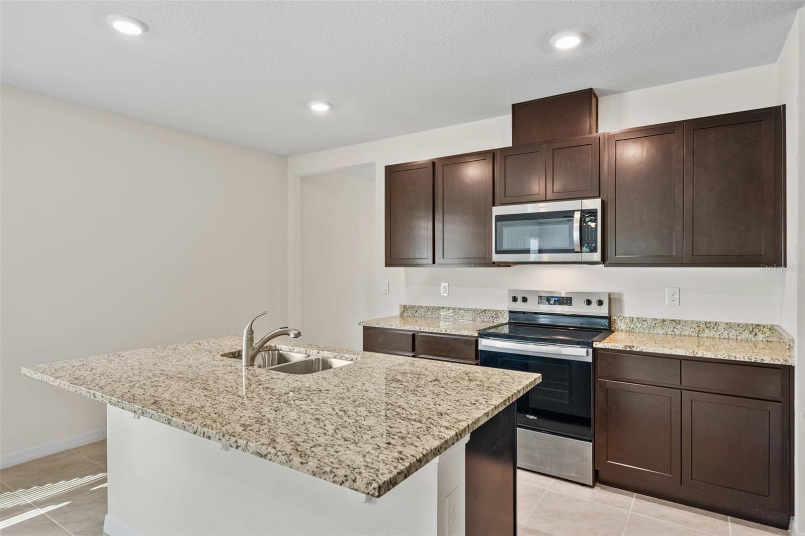 2164 BIG BEND AVE, ORANGE CITY, FL, 32763