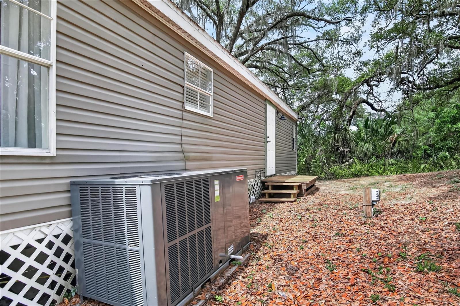 1412 UNION PACIFIC DR, PLANT CITY, FL, 33566