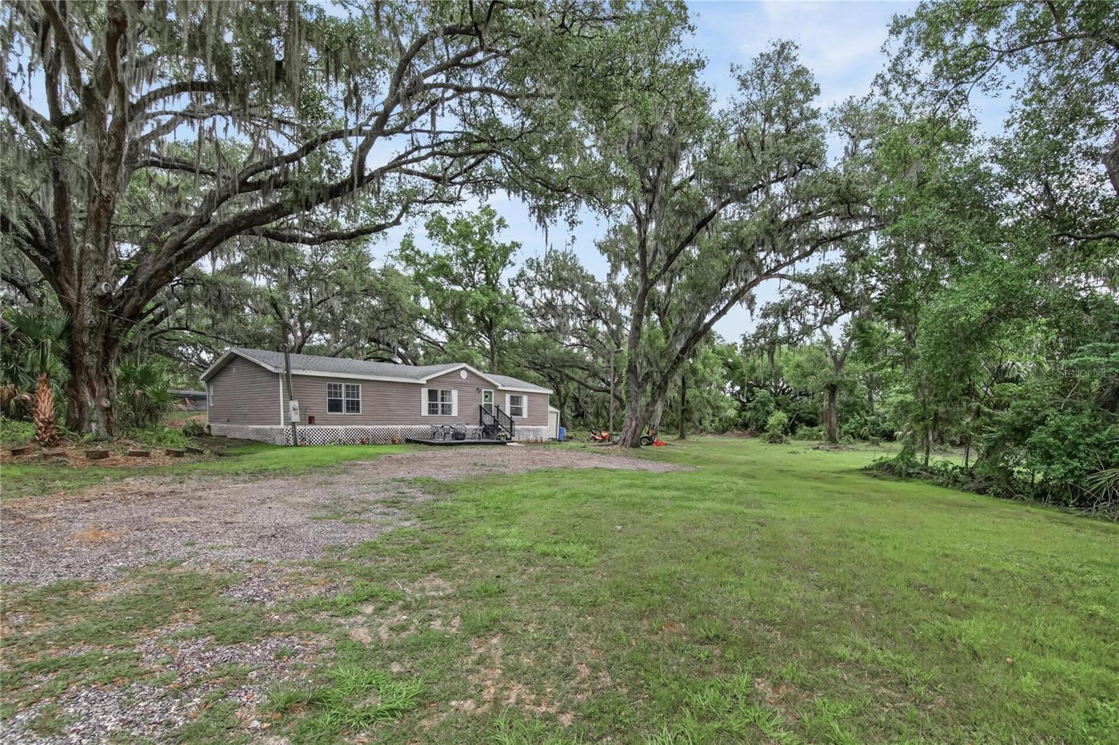 1412 UNION PACIFIC DR, PLANT CITY, FL, 33566