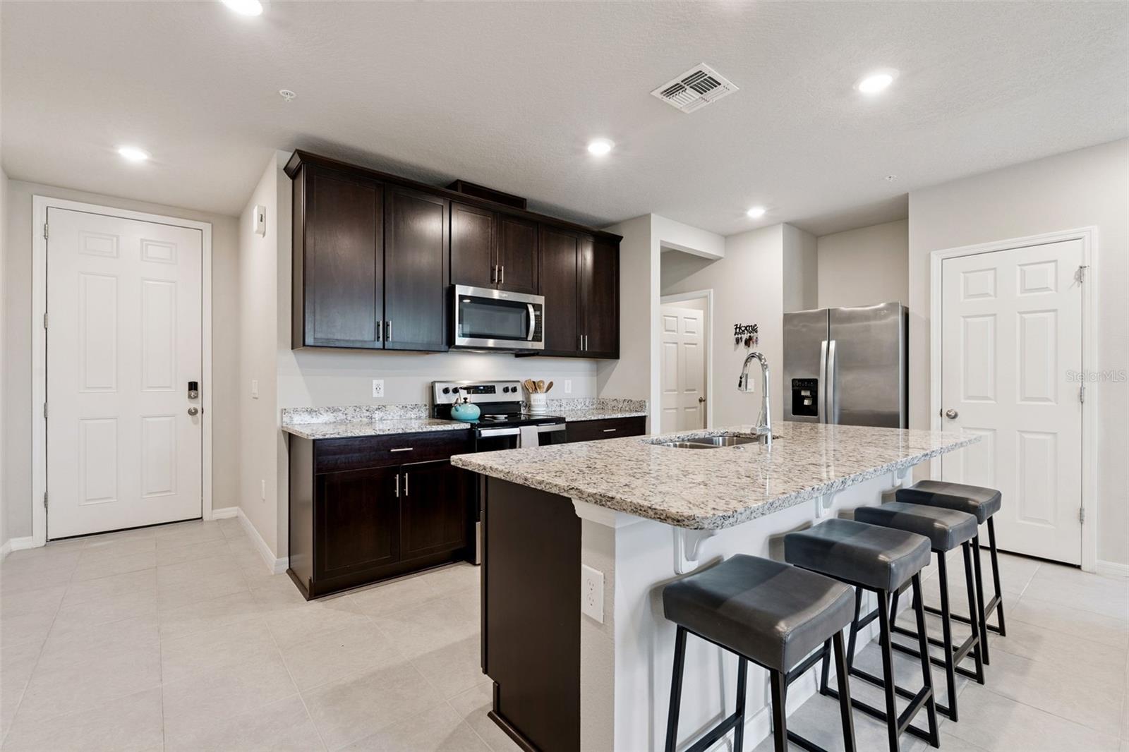 939 ROBIN HOLLY ST, OCOEE, FL, 34761