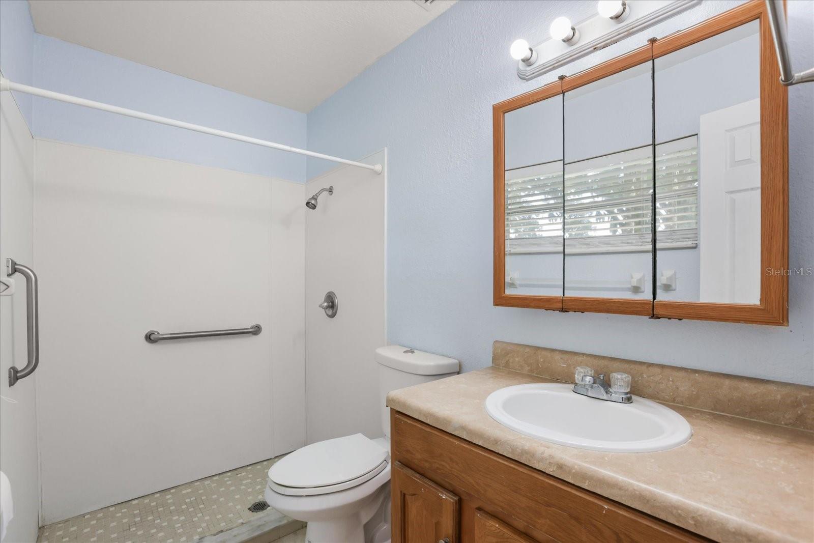 643 HUMMINGBIRD LN, ORLANDO, FL, 32825