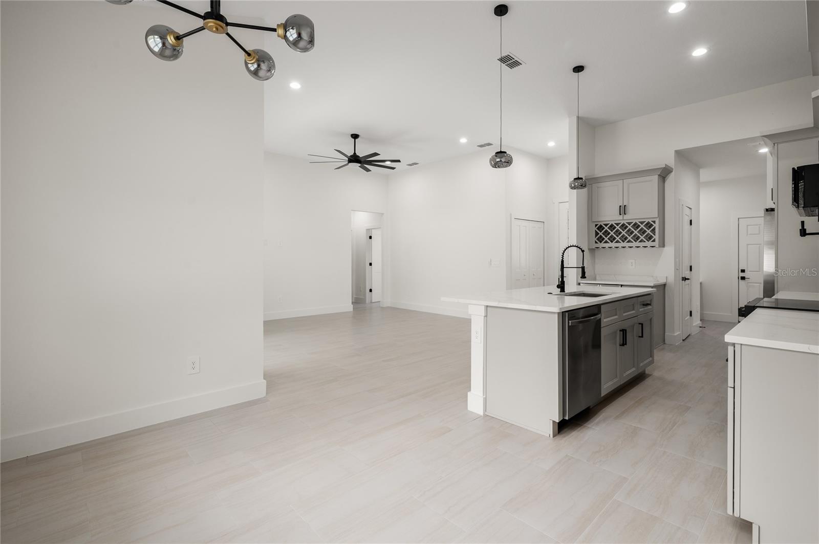 63 MARTA RD, DEBARY, FL, 32713