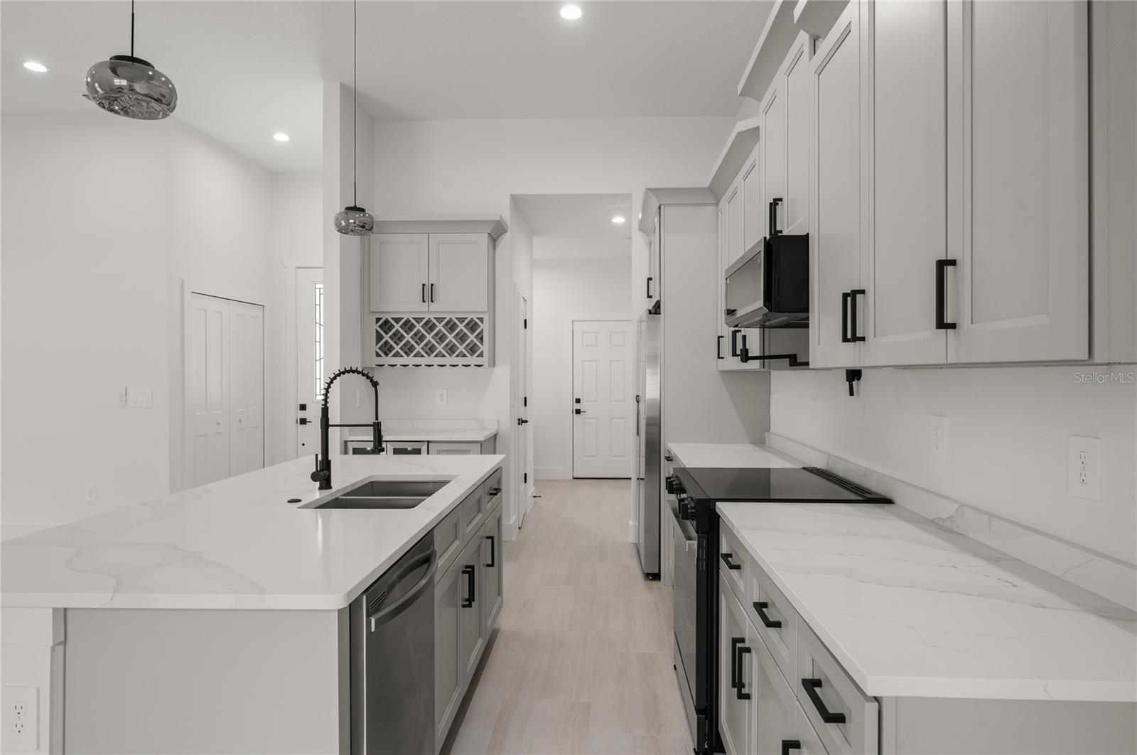 63 MARTA RD, DEBARY, FL, 32713