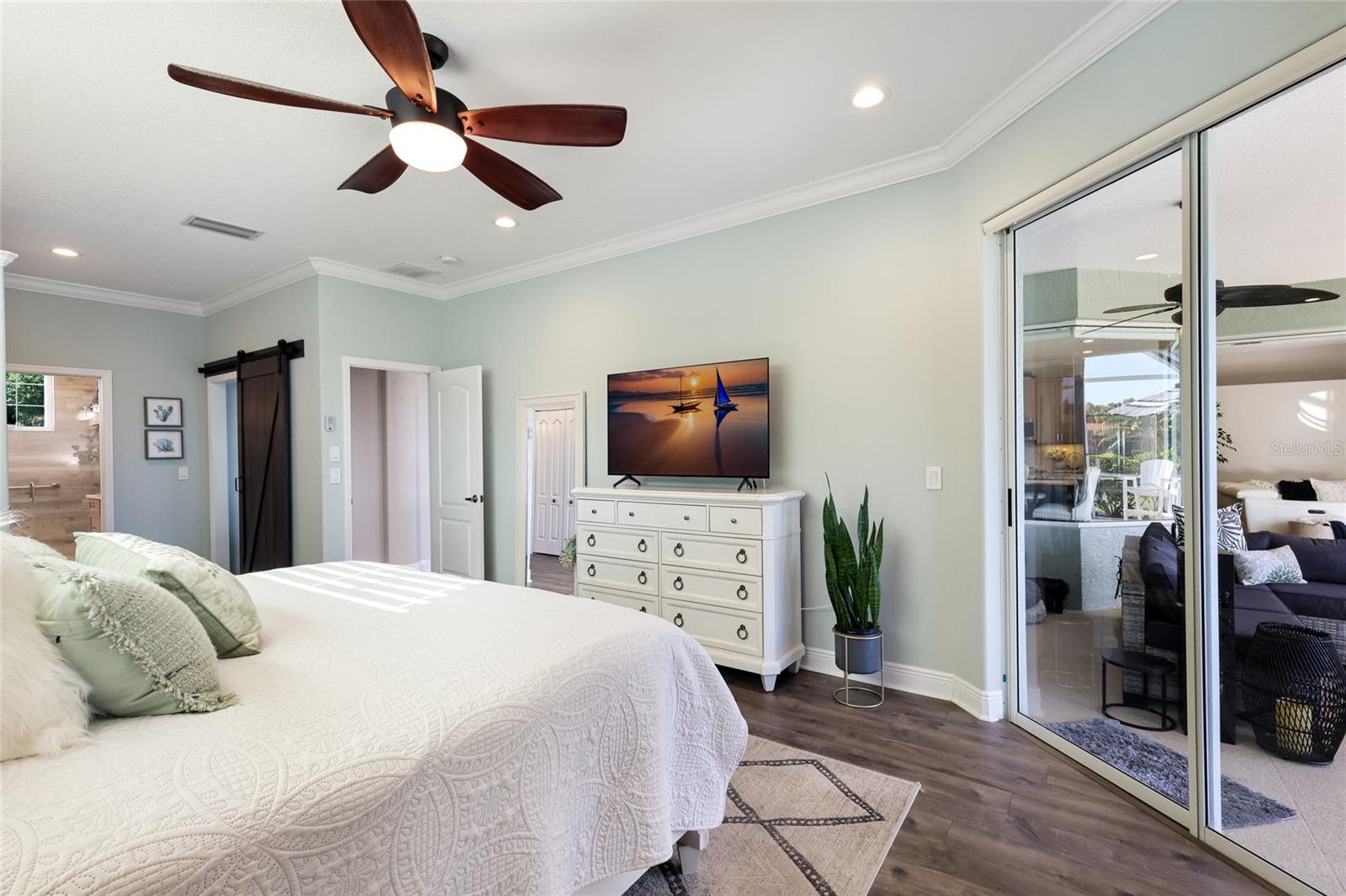 9937 LAUREL VALLEY AVENUE CIR, BRADENTON, FL, 34202