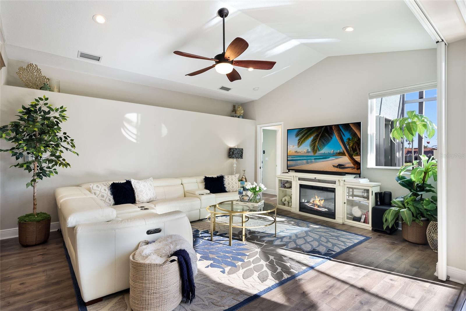 9937 LAUREL VALLEY AVENUE CIR, BRADENTON, FL, 34202