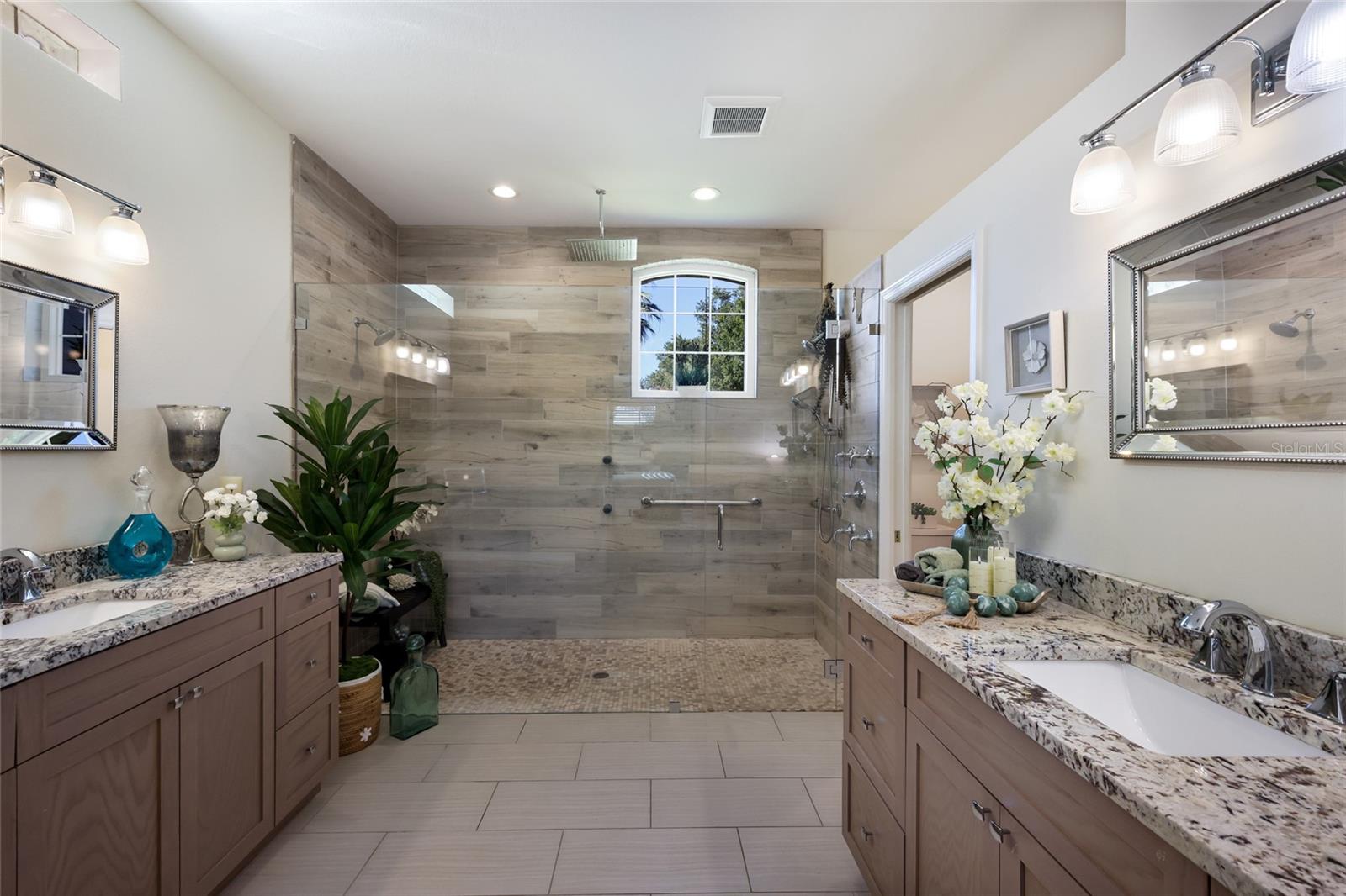 9937 LAUREL VALLEY AVENUE CIR, BRADENTON, FL, 34202