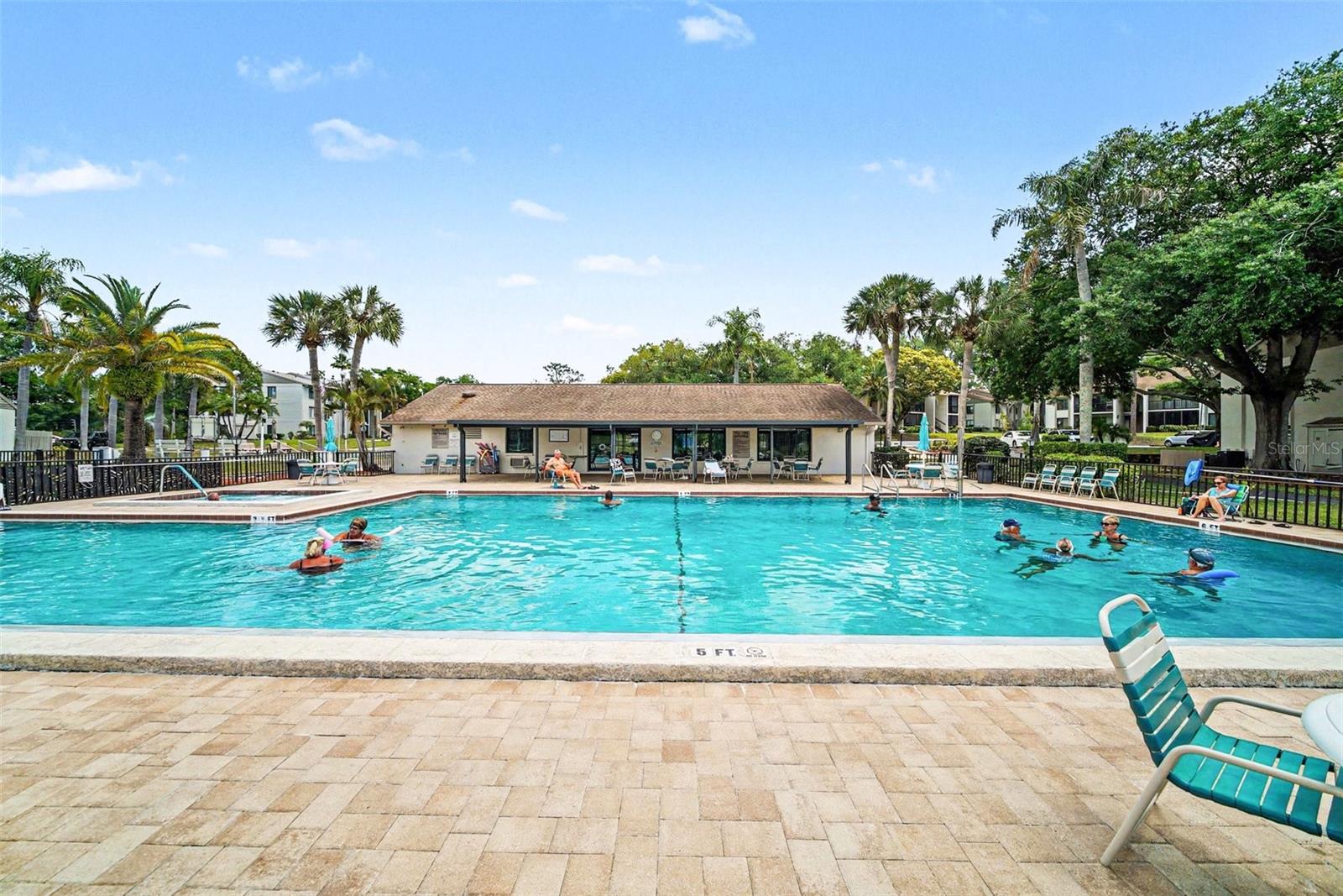 1870 PINE RIDGE WAY W #D2, PALM HARBOR, FL, 34684