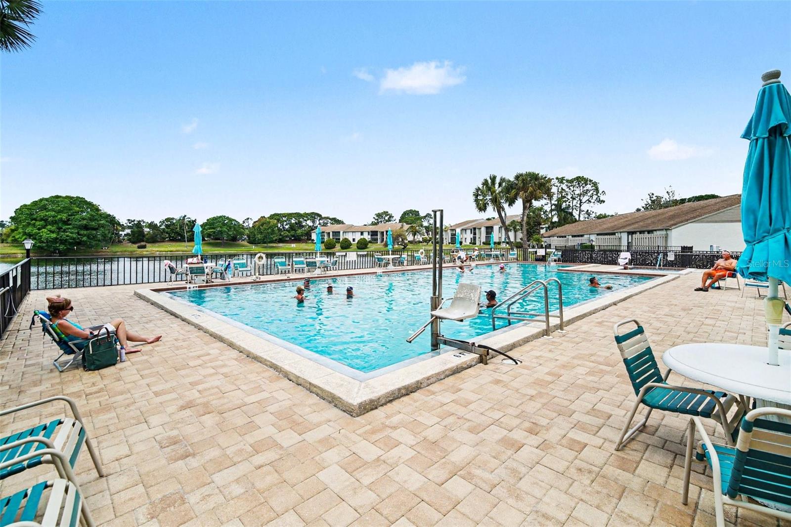 1870 PINE RIDGE WAY W #D2, PALM HARBOR, FL, 34684